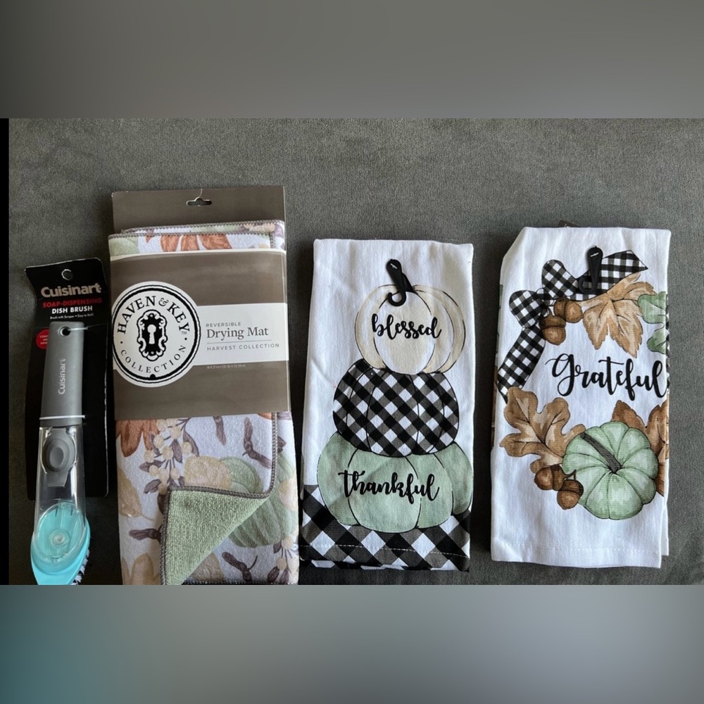 Haven & Key Reversible Drying Mat and Towels Set